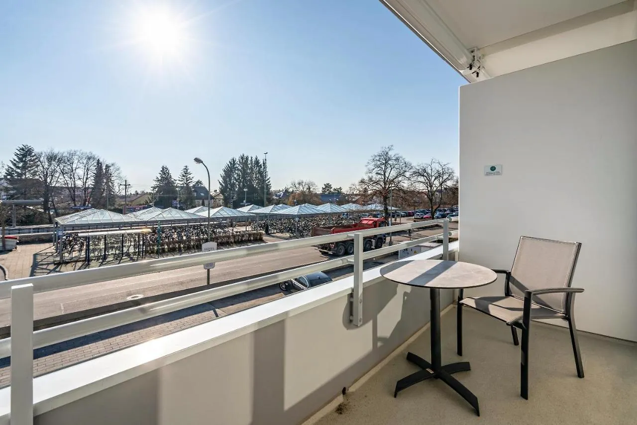 Huber Living Basic 304 Apartment Germering Germany