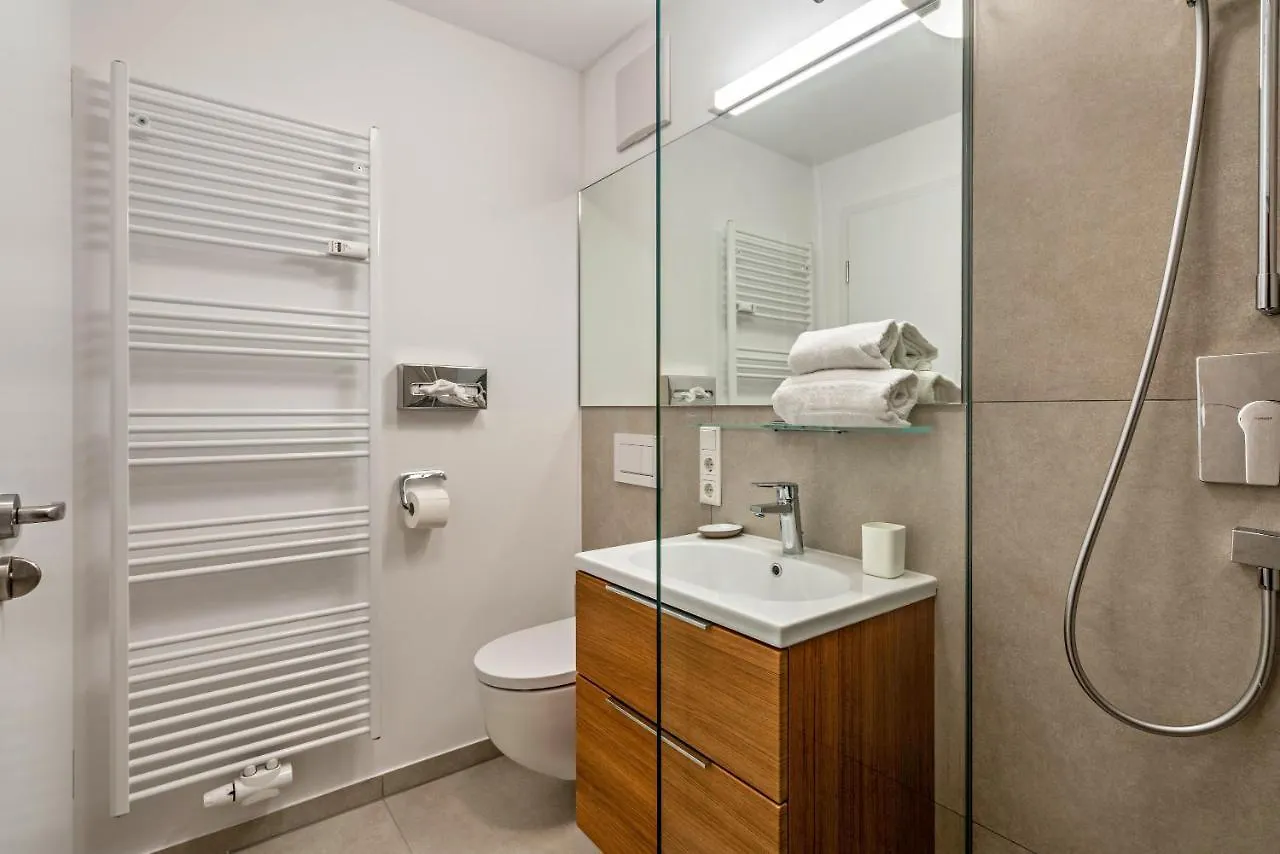 Huber Living Basic 304 Apartment Germering 0*,
